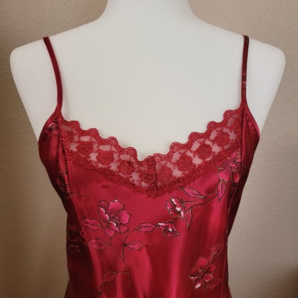 Private Luxuries Nightgown Wine Color with Flowers NWT - Picture 3 of 4